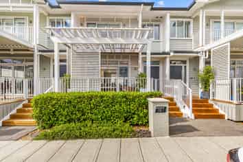 130 Landmark Terrace, Orewa