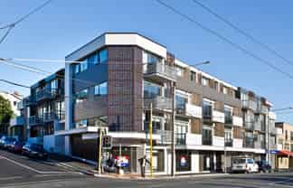 305/80 Riddiford Street, Newtown