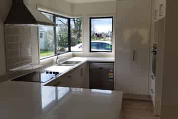 176B Levers Road, Matua