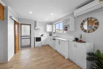 3C Bideford Street, Brooklands