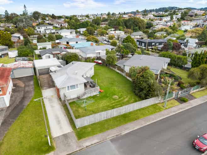 6 Blease Street, New Lynn