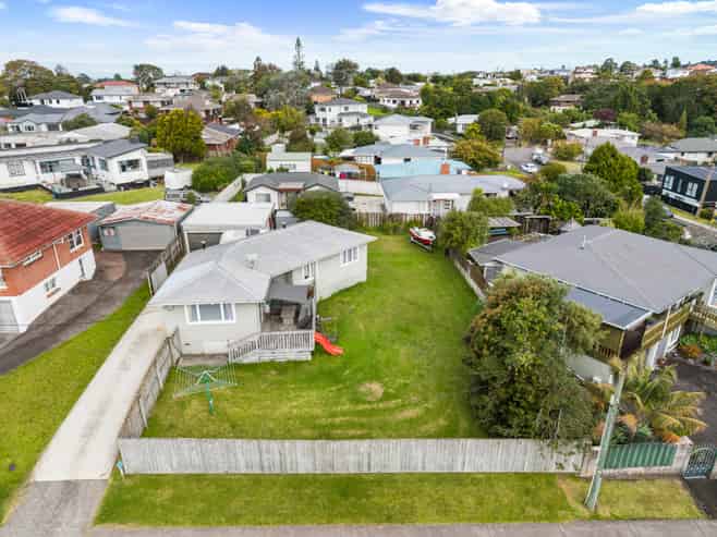6 Blease Street, New Lynn