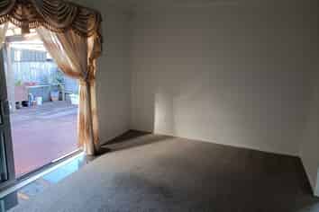 Auckland - Address withheld