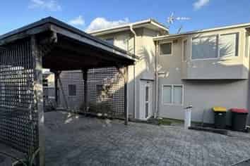  80P Tirimoana Road, Te Atatu South