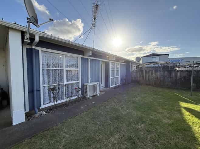 1/17 Quennell Avenue, Favona