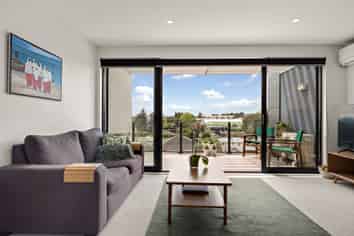 91/8 Thompson Park Road, Mount Wellington