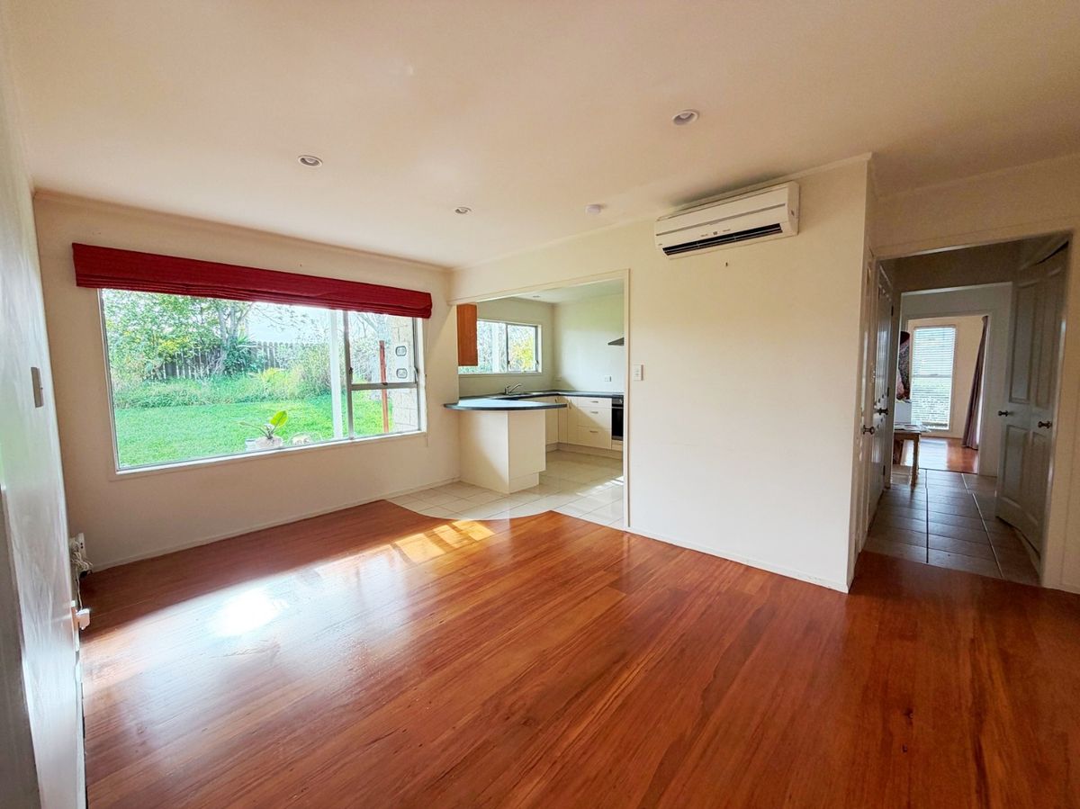 Spacious 5-Bedroom Family Home for Rent in Hillcrest - Aanzicht 2
