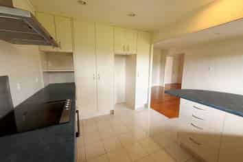 77 Coronation Road, Hillcrest