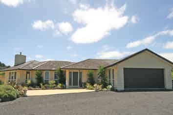 48 Terry Smyth Drive, Kumeu