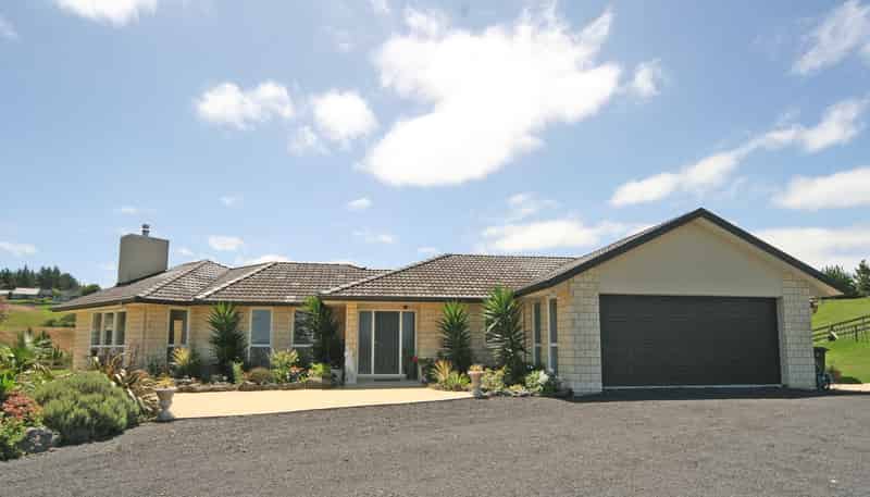 48 Terry Smyth Drive, Kumeu