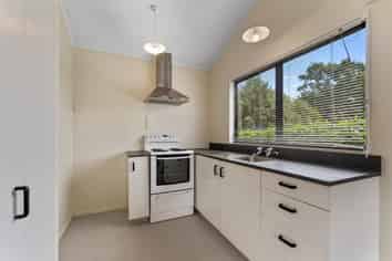 2/266 The Ridgeway, Stoke