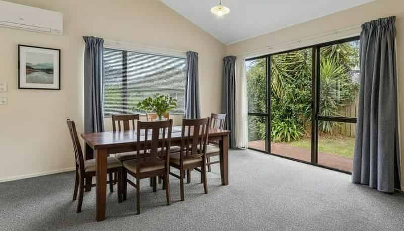 2/266 The Ridgeway, Stoke