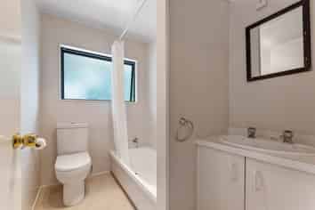 2/266 The Ridgeway, Stoke