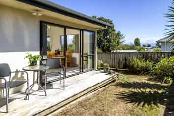 2/266 The Ridgeway, Stoke