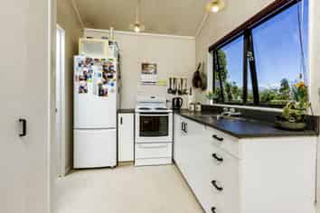 2/266 The Ridgeway, Stoke