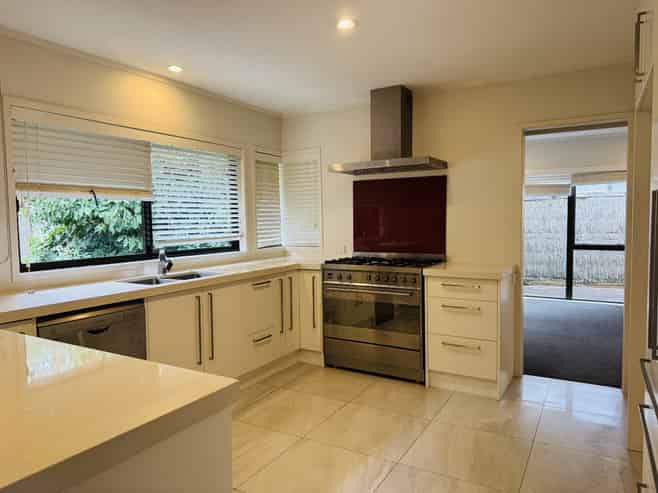 27 Northpark Ave, Northpark