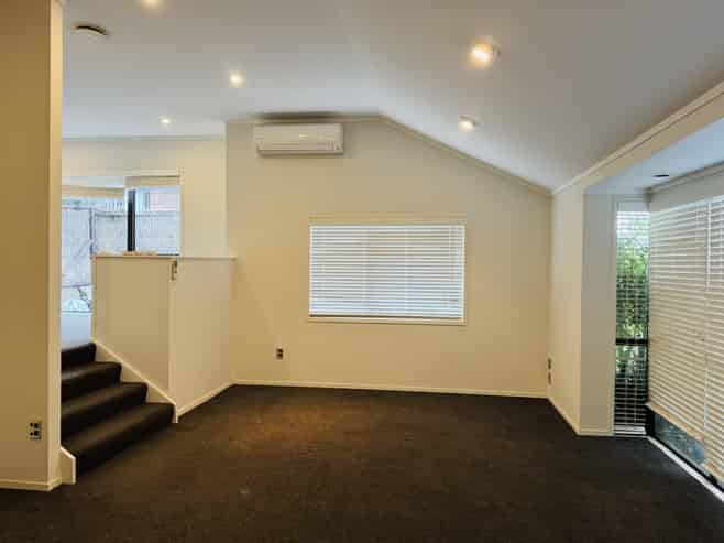 27 Northpark Ave, Northpark