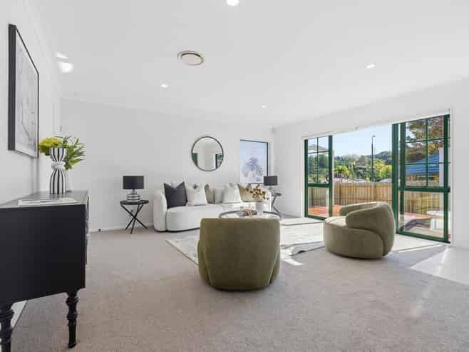 2/11 Roanoke Way, Albany