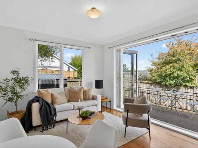 4/6 Edison Place, Saint Heliers
