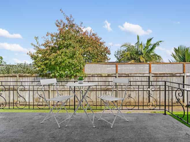 4/6 Edison Place, Saint Heliers