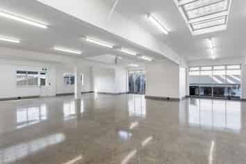 Modern Office in the Heart of Onehunga | 198m2