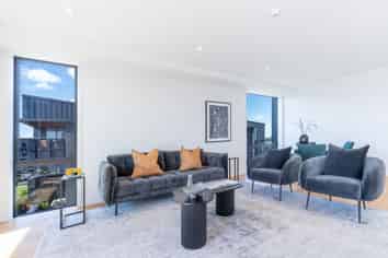 4/11 Spring Street, Onehunga
