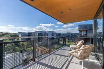 4/11 Spring Street, Onehunga