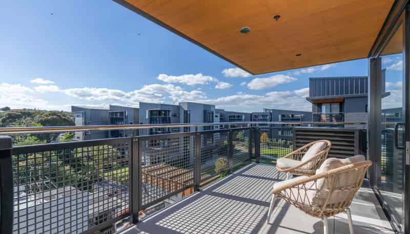 4/11 Spring Street, Onehunga