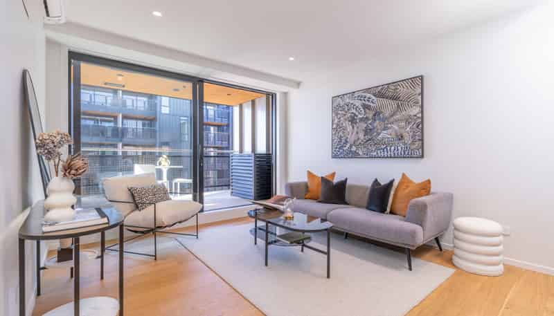 2/11 Spring Street, Onehunga