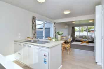 37 Larch Place, Casebrook