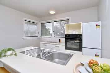 37 Larch Place, Casebrook