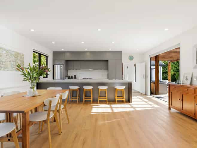 2 Bridesdale Drive, Lake Hayes Estate