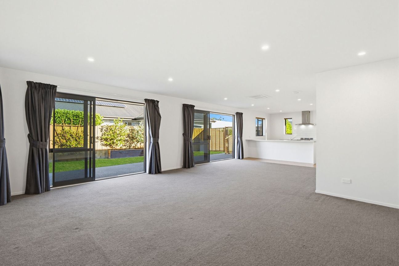 Modern, Comfortable, 3 Bed 2 Bath Home - Aanzicht 4