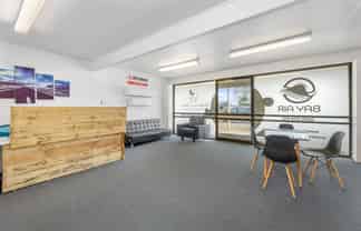 City Fringe Retail/Showroom/Office