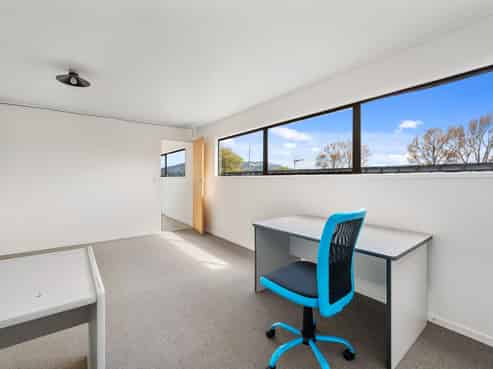 City Fringe Retail/Showroom/Office