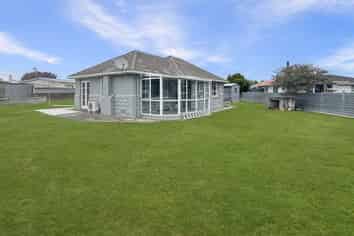 26 Pharazyn Street, Feilding