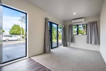 9A Bill Phillip Place, Clendon Park