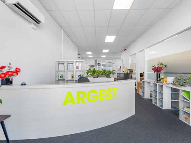 Central Office with 4 On-Site Carparks