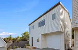 50F Lyttelton Avenue, Forrest Hill