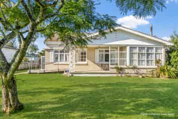 35 De Lautour Road, Inner Kaiti