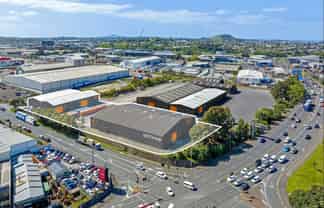 Area 4 - 8,637sqm high profile corner site