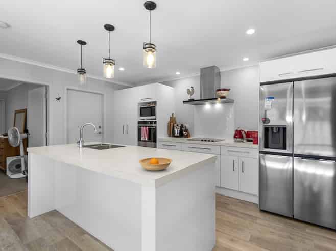 5 Angus Place, Carterton