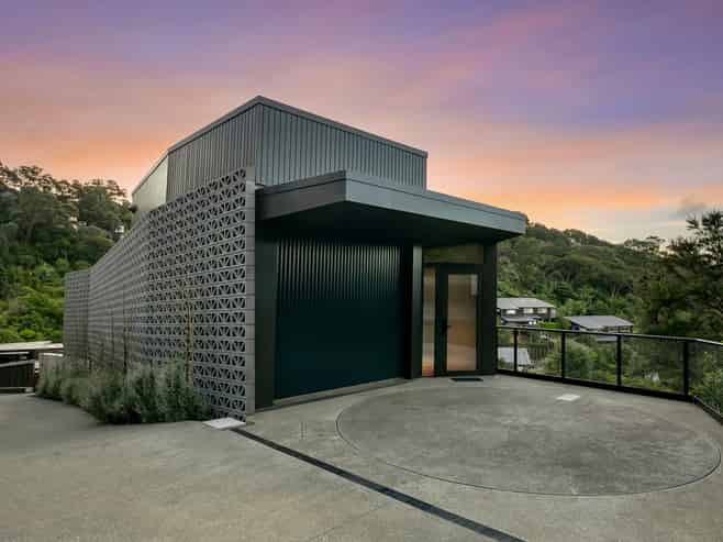 41D Tiri View Road, Palm Beach