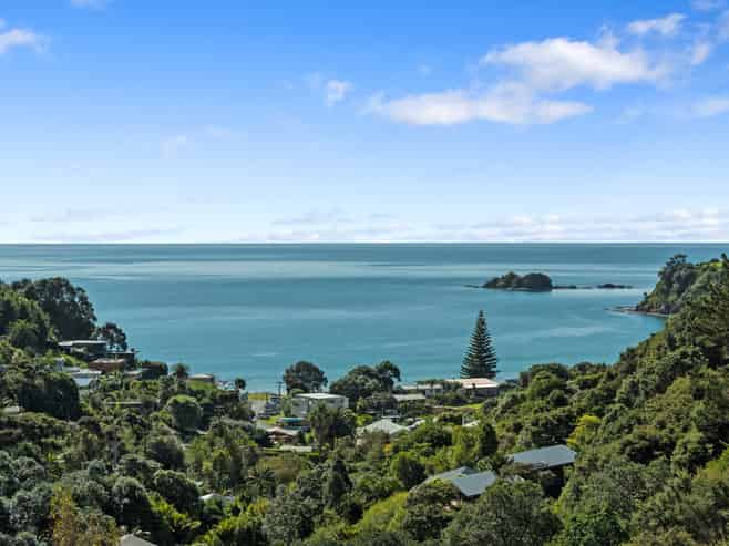 41D Tiri View Road, Palm Beach