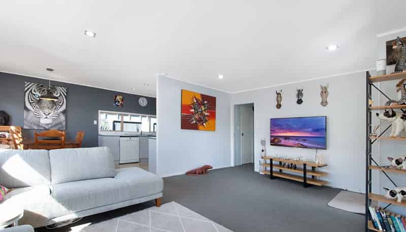 2/3 Cezanne Place, New Lynn