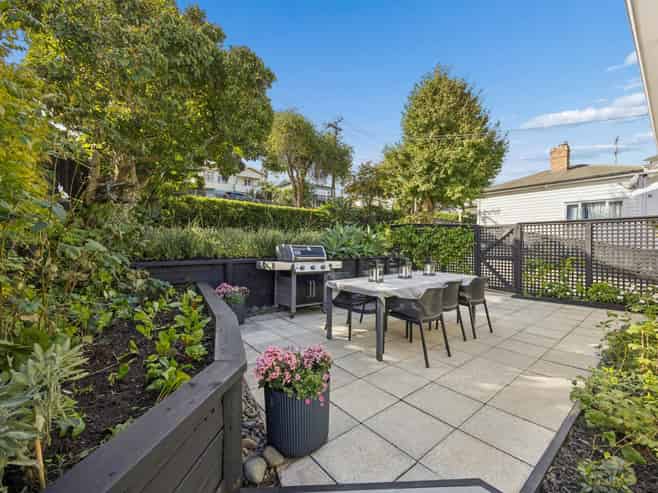 18 Quadrant Road, Onehunga