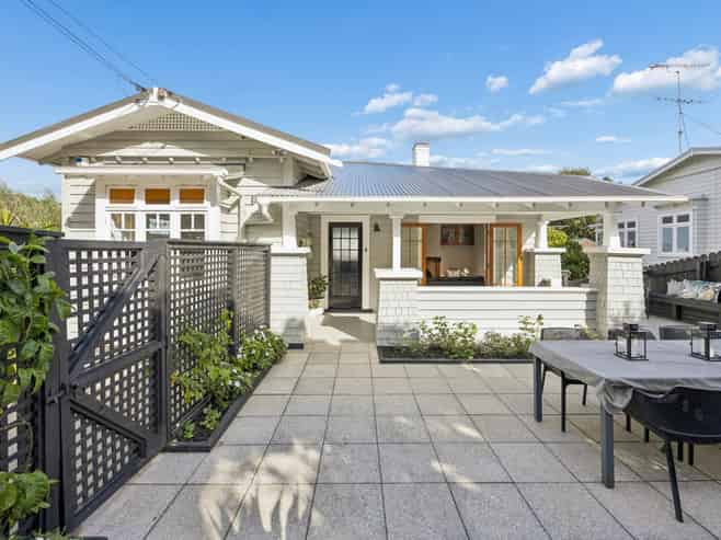 18 Quadrant Road, Onehunga