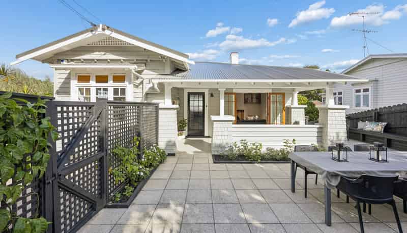 18 Quadrant Road, Onehunga