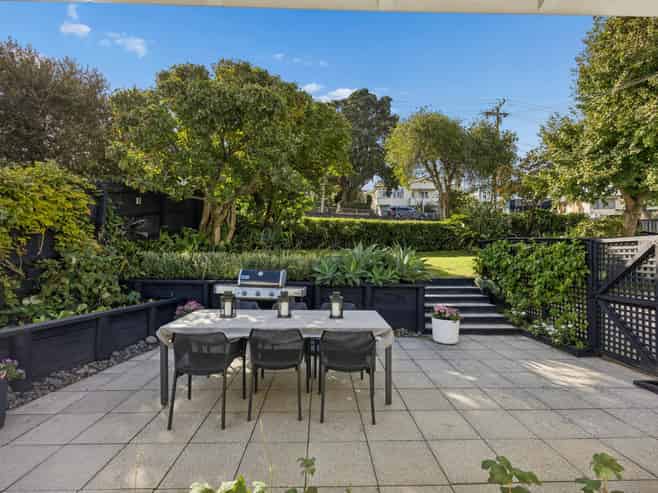 18 Quadrant Road, Onehunga