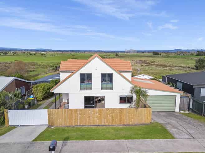 196 Pukehina Parade, Pukehina